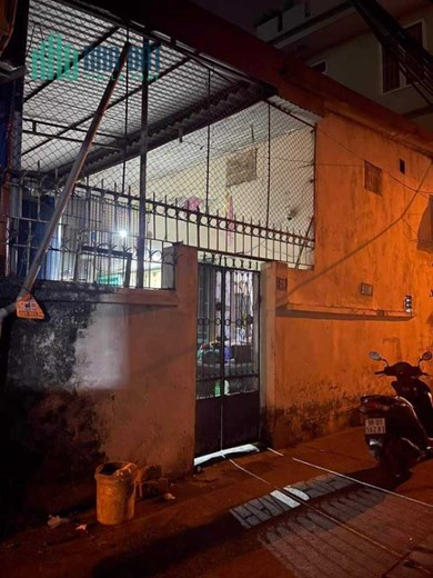 Bán Nhà C4 Đường Đông Ngạc - Bắc Từ Liêm 53m2, Chủ nhà xác định bán đất, Chủ mới  xây theo ý của