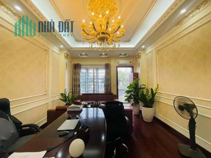 Bán Nhà Phố Trần Quốc Hoàn 50/70m2 x 5 tầng, 7 phòng ngủ đầy đủ công năng, gara ô tô riêng, khu