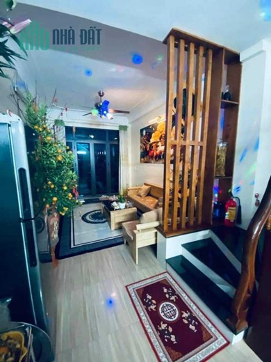 Bán Nhà Mặt Phố Thụy Phương 29/33m2 x 4 tầng, 2 phòng ngủ, có thể làm 3 phòng, nội thất sang trọng,