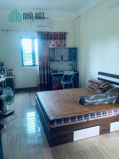Bán Nhà Mặt Phố Thụy Phương 29/33m2 x 4 tầng, 2 phòng ngủ, có thể làm 3 phòng, nội thất sang trọng,