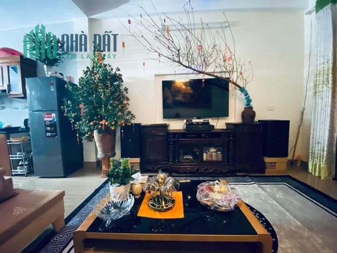 Bán Nhà Mặt Phố Thụy Phương 29/33m2 x 4 tầng, 2 phòng ngủ, có thể làm 3 phòng, nội thất sang trọng,