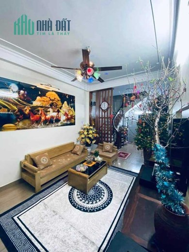 Bán Nhà Mặt Phố Thụy Phương 29/33m2 x 4 tầng, 2 phòng ngủ, có thể làm 3 phòng, nội thất sang trọng,