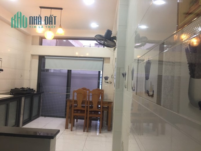 Cho thuê nhà nguyên căn 4 tầng, full nội thất