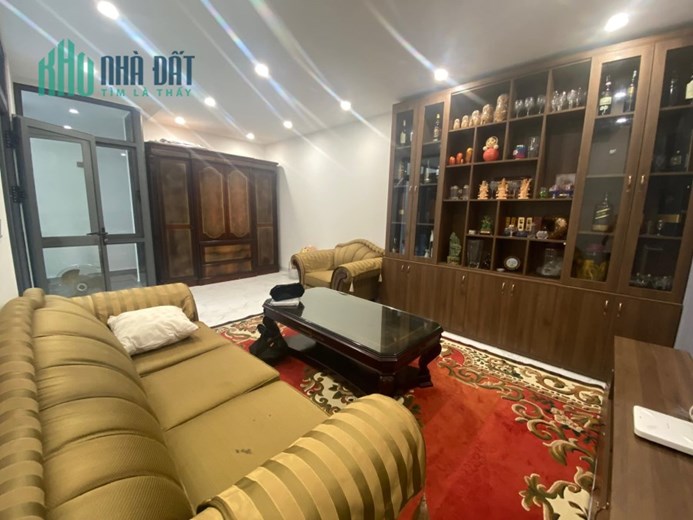 KHU LIỀN KỀ VIP MẶT PHỐ HOÀNG CẦU - TRUNG TÂM HÀNH CHÍNH. 211M X 5T. GIÁ 85 TỶ
