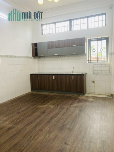 Hẽm xe hơi đậu trước nhà - Phan Văn Trị 48m 2lầu 3.7 x 13 giá 5.3 tỷ Phường 11