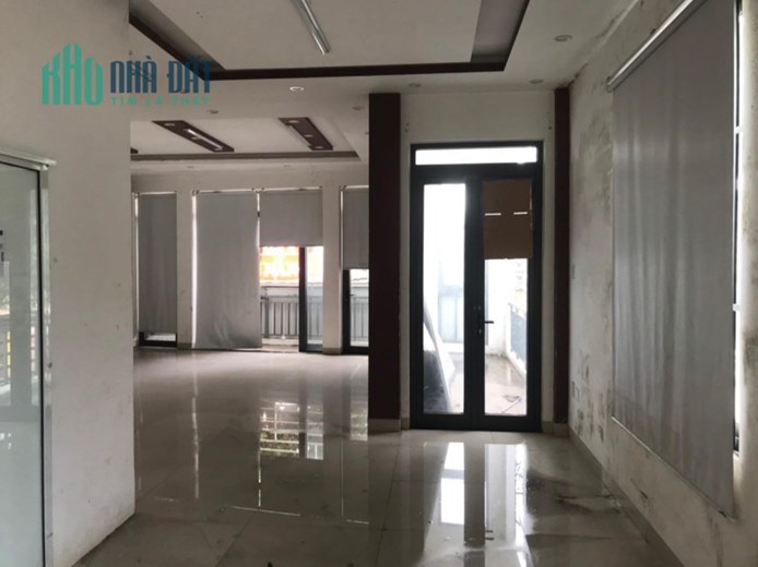 NHÀ 2 TẦNG CĂN GÓC CÁCH MẠNG THÁNG 8  MẶT TIỀN NHÀ 7.5M - DÒNG TIỀN CHO THUÊ 300TRIỆU/NĂM