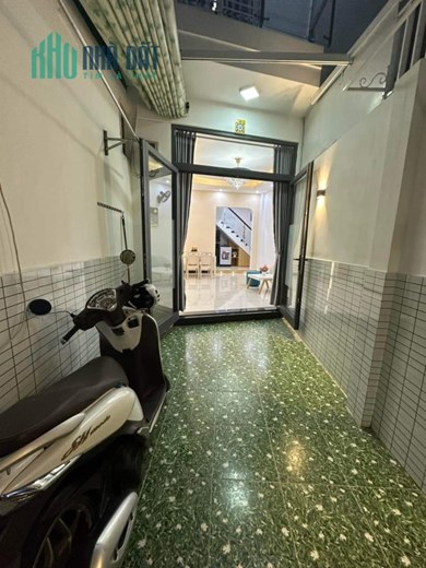 🔴💥Nhà 2 tầng 2 mê full nội thất K157 Nguyễn Hoàng . Để lại toàn bộ nội thất .