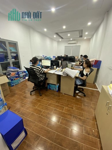 Mặt phố Nguyễn Khang 80m - 6 Tầng -24.5 tỷ . MT 4.5 m