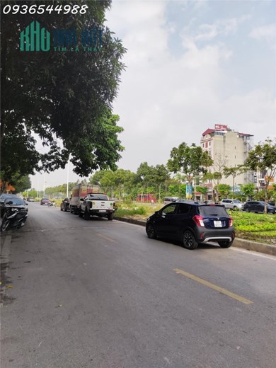 BÁN NHÀ 4 TẦNG MẶT PHỐ NGỌC TRÌ- CỔ LINH, 64M2 - GIÁ 16 TỶ, LÔ GÓC, KINH DOANH ĐỈNH