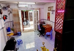 QUẬN 7 - NHỎ ĐẸP - ĐƯỜNG VIP - PHƯỜNG VIP  -  3 TẦNG - 2PN 3WC - 25M RA CHỢ