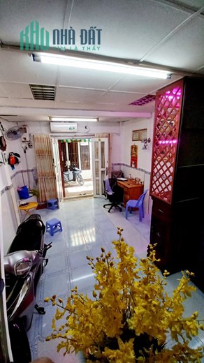QUẬN 7 - NHỎ ĐẸP - ĐƯỜNG VIP - PHƯỜNG VIP  -  3 TẦNG - 2PN 3WC - 25M RA CHỢ