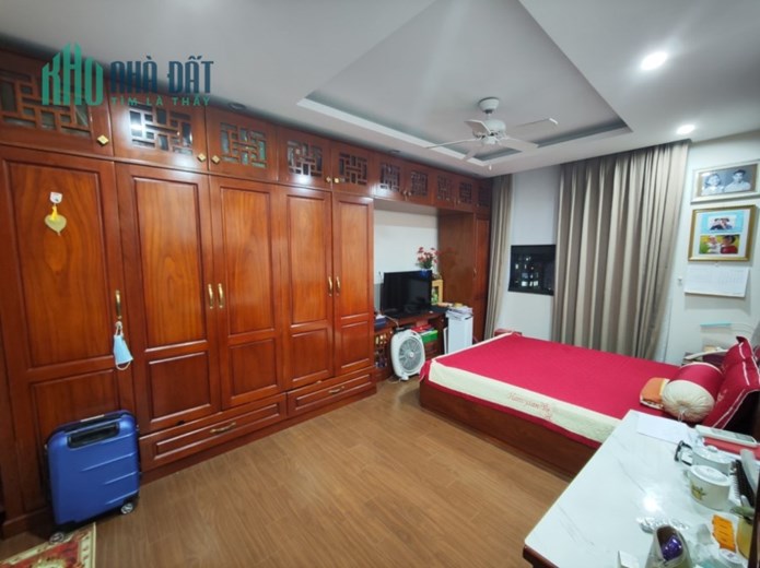 Bán Siêu biệt thự trung tâm Hồ Tây, Đường Thanh Niên, Ba Đình, 85m2, 7T TM,Giá 59 tỷ!