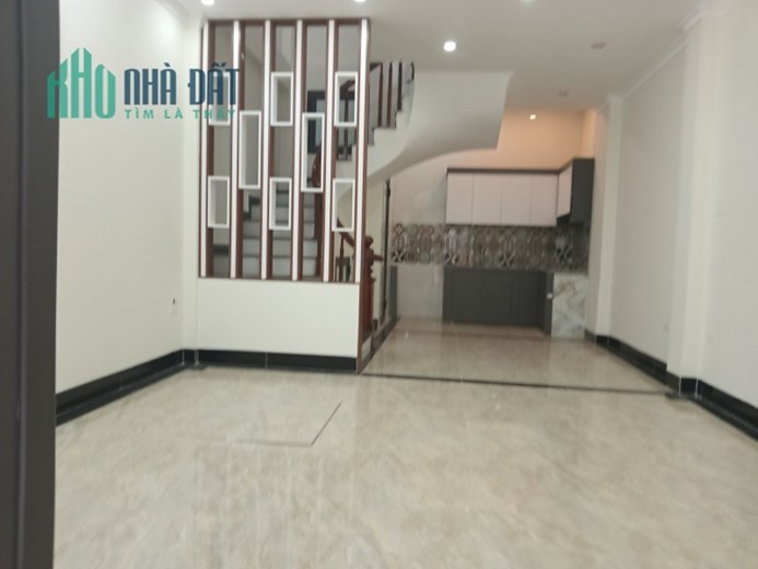 Giá SỐC chỉ 67tr/m2 sở hữu nhà 5 tầng mới koong Thanh Am, DT 52.5m2, MT 4.5m, nhỉnh 3 tỷ