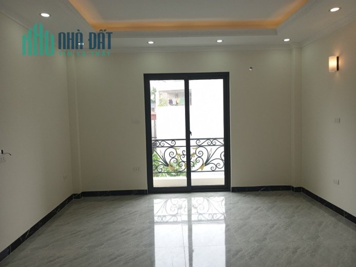 Giá SỐC chỉ 67tr/m2 sở hữu nhà 5 tầng mới koong Thanh Am, DT 52.5m2, MT 4.5m, nhỉnh 3 tỷ