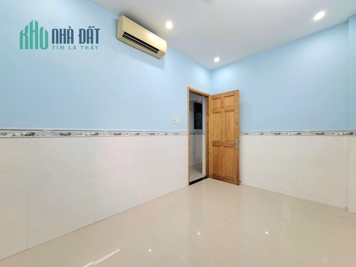 Bán Nhà 4 Tầng Ngang 4m Mới Đúc Chắc Chắn Giá 3 Tỷ 9 Trung Tâm Gò Vấp