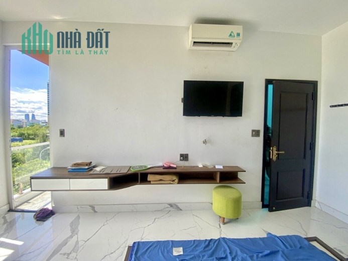 ♣  Mặt Tiền đường 7.5m View Vịnh Đà Nẵng, 180m2 4 tầng, 10 phòng KD, Mới đẹp