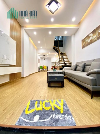 --Nhà 3 tầng 3 mê đúc sau lưng MT Bình An 7 kiệt trước nhà xe tải nhỏ vào được - HẢI CHÂU- TP ĐÀ