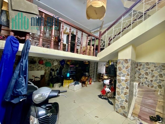 Bán nhà Hoàng Văn Thái  51m x 5 T  MT 5,2m giá 9,5 tỷ