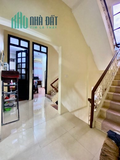 Bán nhà Hoàng Văn Thái  51m x 5 T  MT 5,2m giá 9,5 tỷ