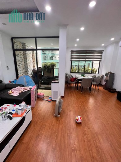 Bán nhà 6 tầng thang máy khu phân lô Quận ủy Đống Đa, phố Trần Quang Diệu 60m2, có thang máy và