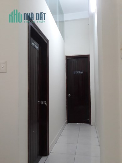 Cho thuê nhà mặt tiền đường Duy Tân, Thích hợp làm văn phòng