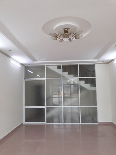 Cho thuê nhà mặt tiền đường Duy Tân, Thích hợp làm văn phòng