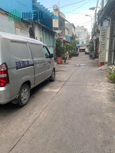 Bán nhà Đình Nghi Xuân diện tích 43m HXH xe oto đỗ cổng nhà
