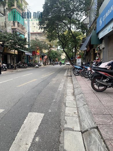 bán nhà mặt phố Ba Đình, 85m, mặt tiền 11m, 3 mặt ngõ, vỉa hè, ôtô 2 chiều