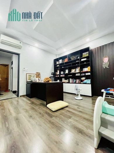 Bán nhà hxh-shr Nguyễn Hữu Tiến 60m2 4tang , 6 tỷ nhỉnh 0932030061
