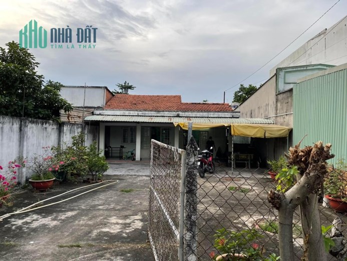 Nhà 9,5x39m, 372m2, 1/ Quốc Lộ 22, Ngay Tt Hóc Môn, Đường Container