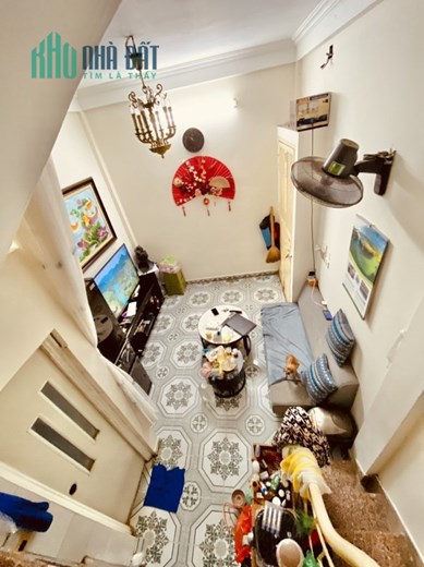 Bán nhà 4 tầng, khâm thiên, Dt sd 18m, sổ đỏ giá 1.83 tỷ.