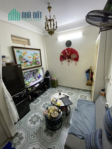 Bán nhà 4 tầng, khâm thiên, Dt sd 18m, sổ đỏ giá 1.83 tỷ.