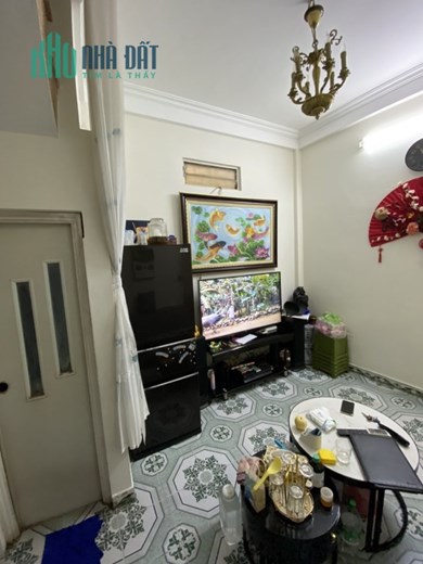 Bán nhà 4 tầng, khâm thiên, Dt sd 18m, sổ đỏ giá 1.83 tỷ.