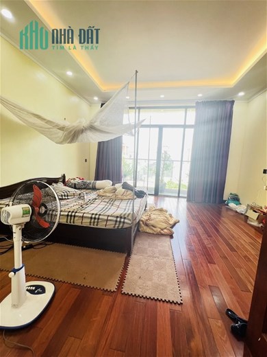 Bán Nhà Phố An Dương Vương Quận Tây Hồ. 94m Xây 6 Tầng Mặt Tiền 5m Nhỉnh 15 Tỷ. Cam Kết Ảnh Thật Mô