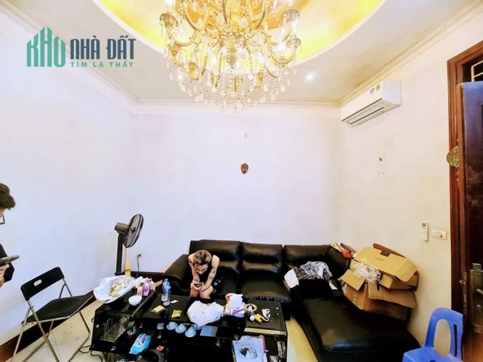 BÁN GẤP NHÀ #VÂN_HỒ - TRUNG TÂM QUẬN - HÀNG XÓM CV THỐNG NHẤT - Ở LUÔN - GẦN Ô TÔ - TIỆN ÍCH BẠT