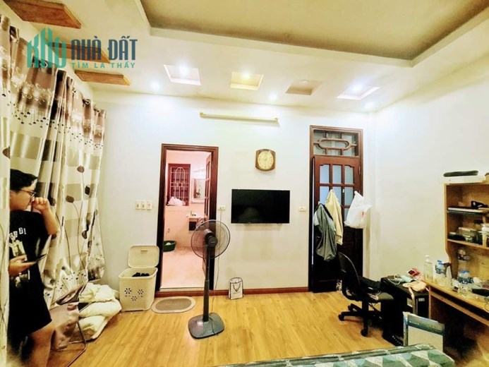 BÁN GẤP NHÀ #VÂN_HỒ - TRUNG TÂM QUẬN - HÀNG XÓM CV THỐNG NHẤT - Ở LUÔN - GẦN Ô TÔ - TIỆN ÍCH BẠT