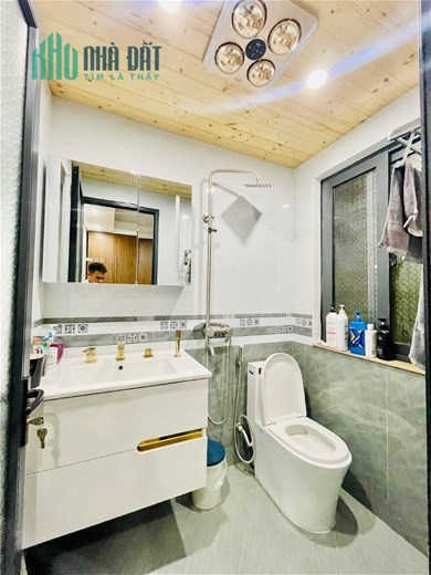 Bán Nhà Mặt Phố An Dương Vương Quận Tây Hồ. Sổ 34m Thực Tế 70m Xây 6 Tầng Mặt Tiền 4m Nhỉnh 15 Tỷ.