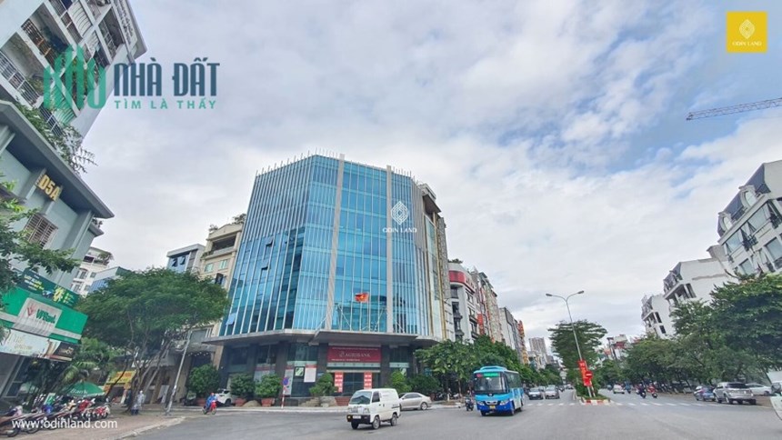 Bán nhà Trần Thái Tông, 65m2, ngang 8m, ô tô thông, khu quân đội, yên tỉnh, tiện tích bạc ngàn,