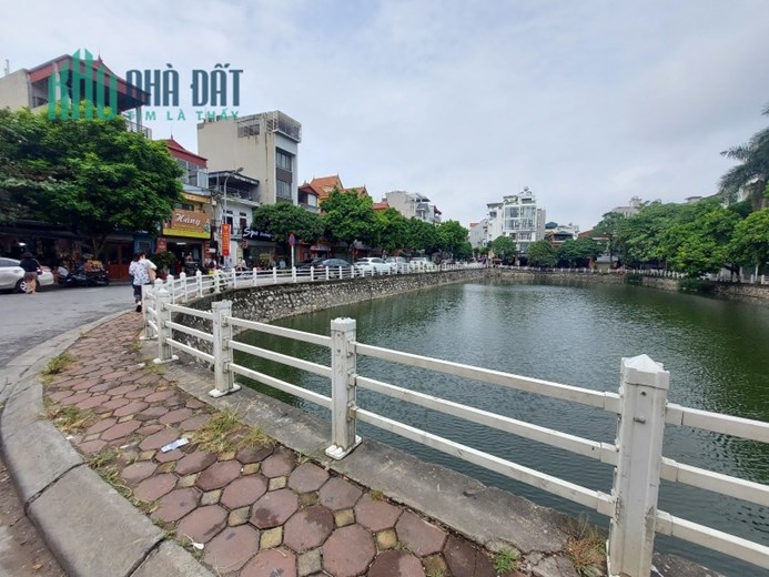 Nhà Đẹp dân xây phố Vũ Xuân Thiều, ngõ ô tô, DT 70m2 x 3T, MT 4.3m,  nhỉnh 8 tỷ