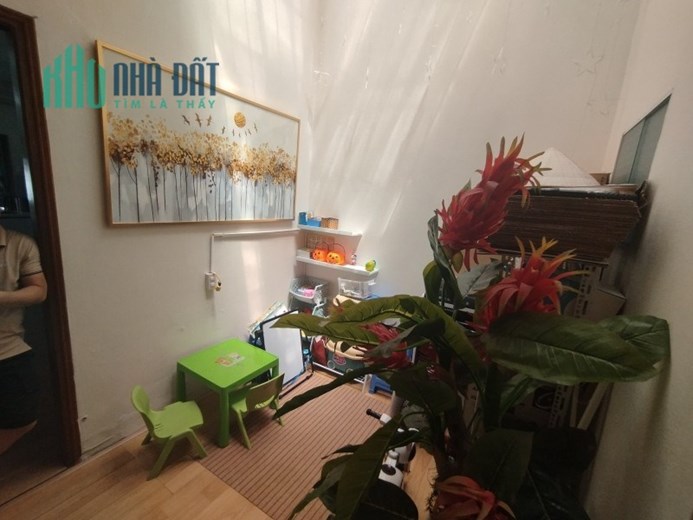 Bán nhà phân lô Ngụy Như Kon Tum 55m 3 tầng mặt tiền 5m vỉa hè ô tô đỗ cửa 11 tỷ lh 097514520