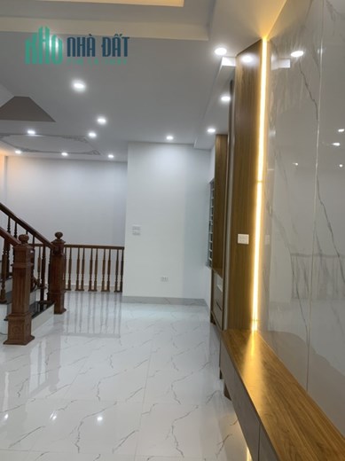 Bán nhà Hoàng Hoa Thám, Ba Đình. 37mx5; MT4.6m; giá 6 tỷ 3.
