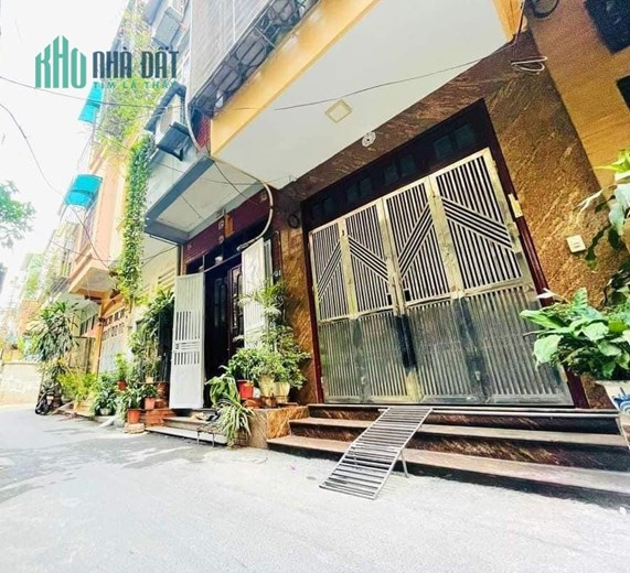 Đặng Văn Ngữ - Hồ Đắc Di, gần hồ, ô tô đỗ cửa, nhà đẹp ở ngay. 5.9 tỷ