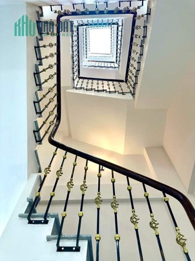 Đặng Văn Ngữ - Hồ Đắc Di, gần hồ, ô tô đỗ cửa, nhà đẹp ở ngay. 5.9 tỷ