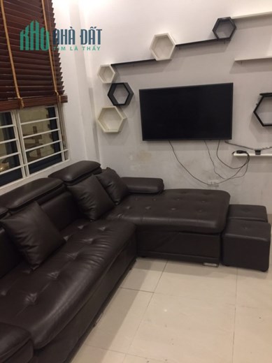 Bán nhà Hoa Lâm,Long Biên đẹp 5 tầng 30m,Mt4.8m,gần phố hơn 2.75 tỷ