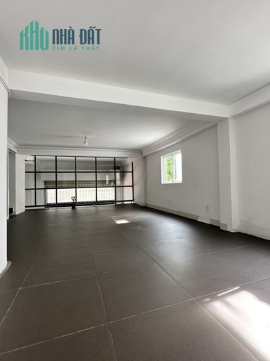 Siêu Phẩm! Bán nhà 2.5 tầng MT kinh doanh Lý Tự Trọng - 70m2 - mặt tiền 6m
