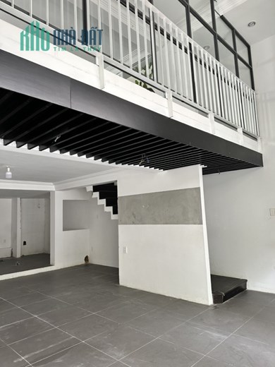 Siêu Phẩm! Bán nhà 2.5 tầng MT kinh doanh Lý Tự Trọng - 70m2 - mặt tiền 6m
