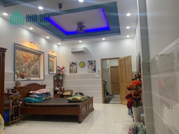 Bán nhà HXH 6m Nguyễn Nhữ Lãm - Nguyễn Sơn, DT: 4.2/7.6x21m, 3 T- 5PN, 10,9 tỷ