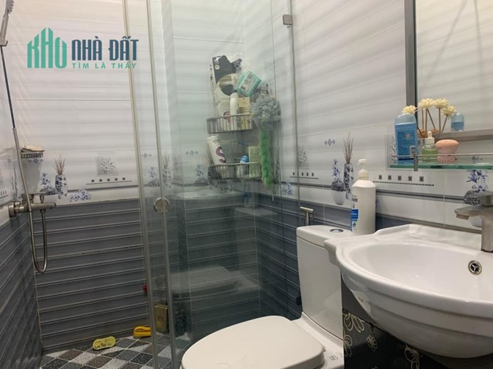 Bán nhà HXH 6m Nguyễn Nhữ Lãm - Nguyễn Sơn, DT: 4.2/7.6x21m, 3 T- 5PN, 10,9 tỷ
