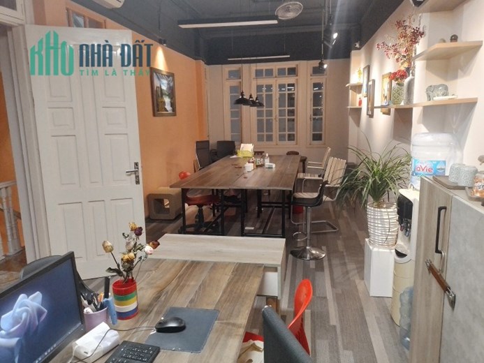 Một nhà ra mặt phố Hoàng Cầu 55m 5 tầng mặt tiền 6m phân lô ô tô tránh kinh doanh tấp nập 22.5 tỷ