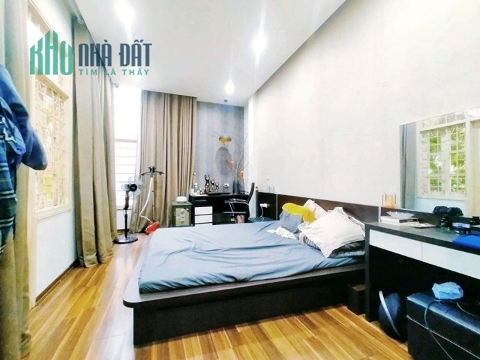 Cực hiếm nhỉnh 7 tỷ ô tô kinh doanh phố Nguyễn Văn Trỗi Thanh Xuân 36m 5 tầng lô góc ở ngay lh